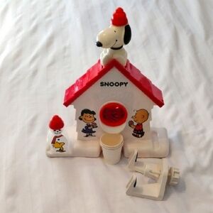 Snoopy Snow Cone Shaved Ice Maker With Accessories, Vintage